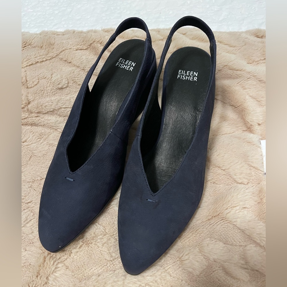 NWOT Eileen Fisher Suede navy Blue Slingback Block Heel Toe Pumps Heels Shoes 9